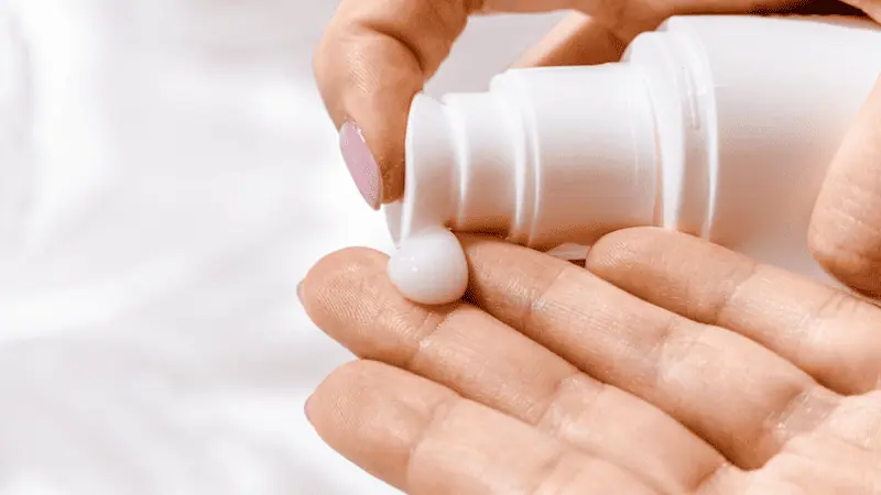 Cyclomethicone for skin