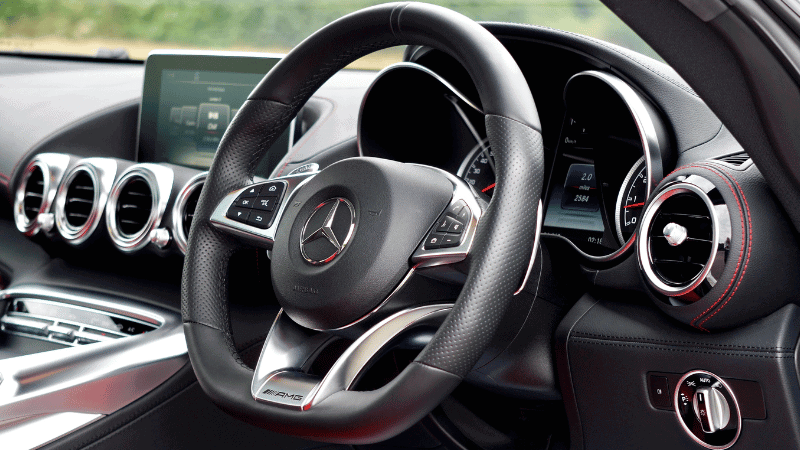 عجلة قيادة مغطاة بالمطاط