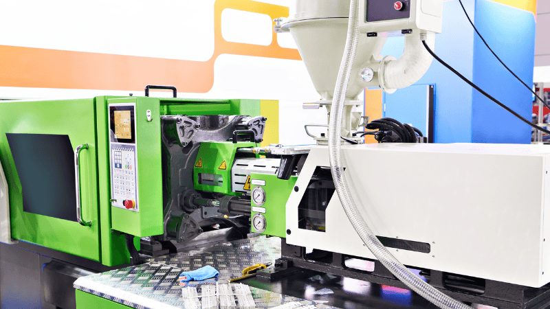 Moldeo por inyección de reacción